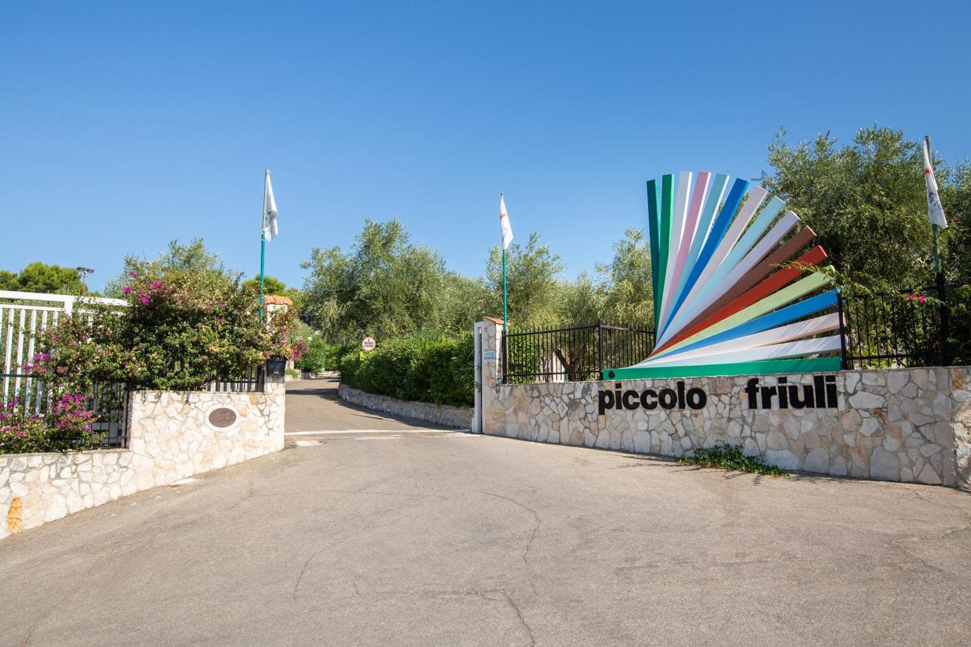 Centro Vacanze Piccolo Friuli Aparthotel Vieste Exterior foto